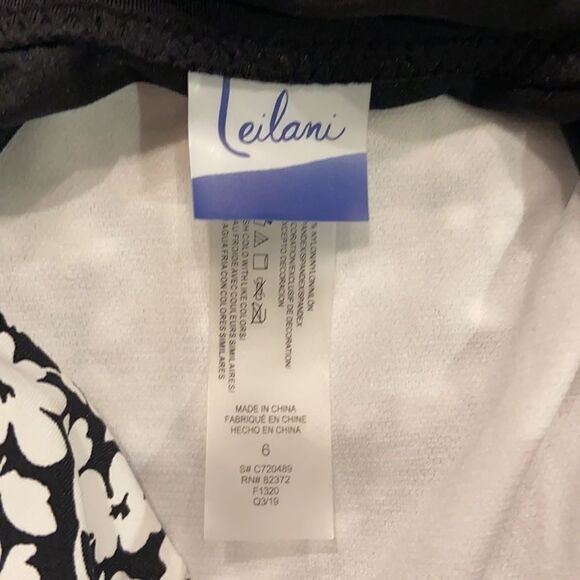 Leilani Floral Print Solstice One Piece Size - Picture 12 of 13